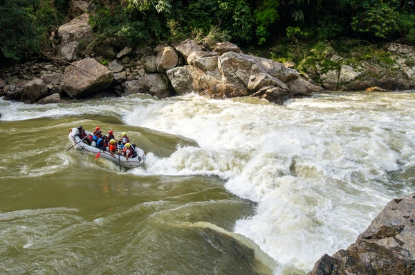 Thrilling rapids in the Samaná river